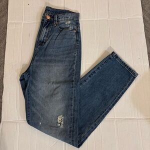 BDG UO | Mom High Rise Distressed Jeans 100% Cotton size 25